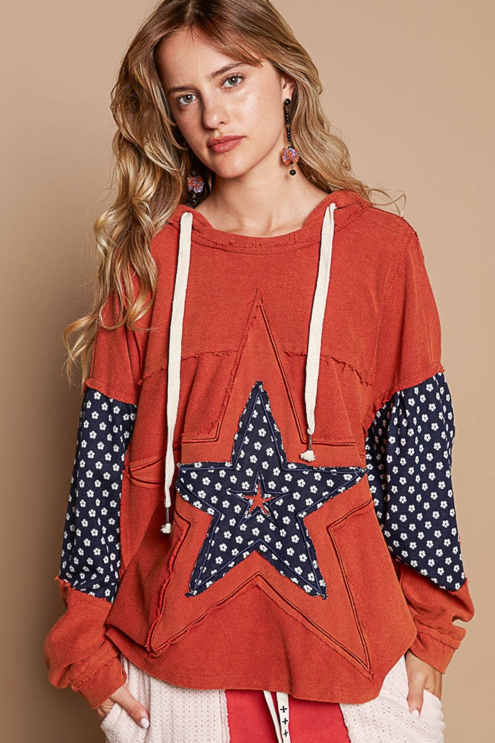 Penélope® | Bluza z kapturem POL Star Patchwork Raw Edge French Terry